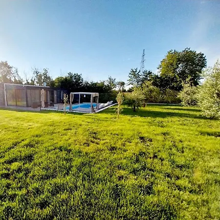 Hacienda Matea, An Oasis Of Romance Near The Beaches, Surrounded By Olive Trees, Pool, Jacuzzi, Playground, Istria וילה פולה