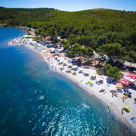 Hacienda Matea, An Oasis Of Romance Near The Beaches, Surrounded By Olive Trees, Pool, Jacuzzi, Playground, Istria *